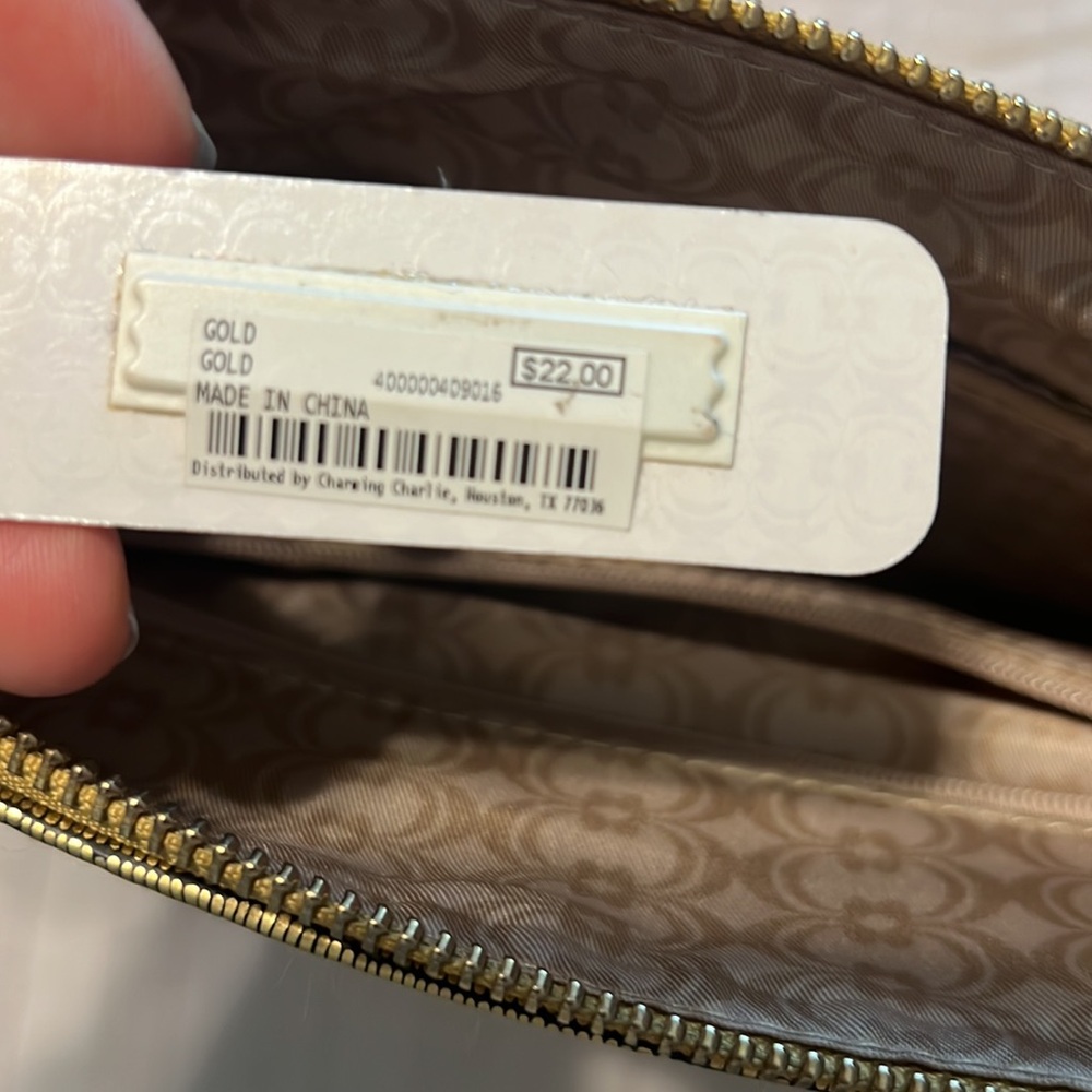 Purse - Picture 5 of 9